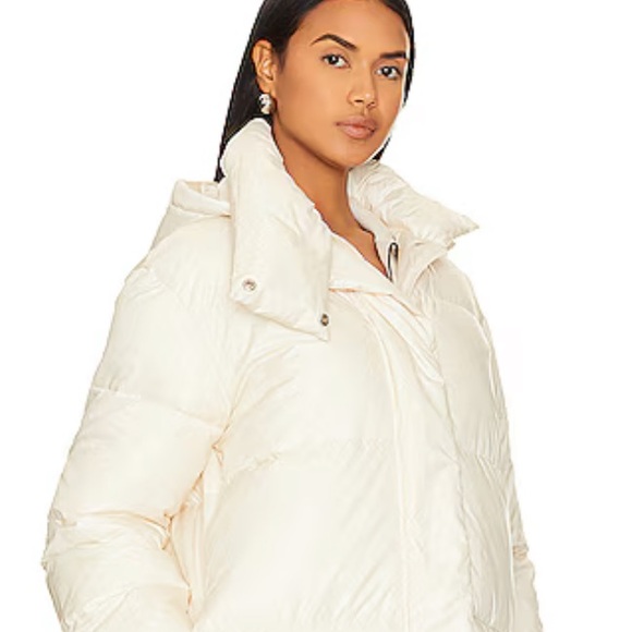 L'Academie Marlon Puffer Coat in Ivory - Picture 12 of 12